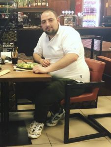 Я всегда готов выслушать и поддержать тебя. Ты можешь рассказать мне обо всём что у тебя на душе. Мы можем пообщаться по переписке 1