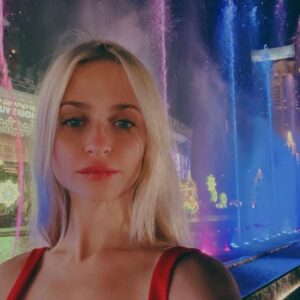 Знакомства Москва Ольга собутыльник на час 990805