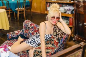 Знакомства Киев Лидия собеседник на час 00102