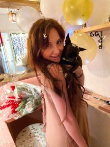 Знакомства Рейсвейк Нидерланды Анастасия собеседник на час 2