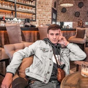 Знакомства Москва Даут собутыльник на час 25342