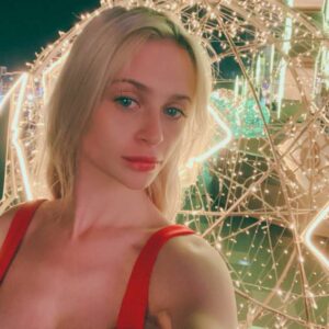 Знакомства Москва Helga собеседник на час 1231