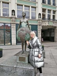 Знакомства Москва Мария собутыльник на час 54141