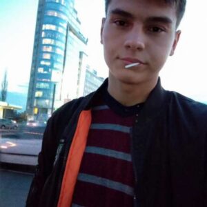 Знакомства Киев Олег собутыльник на час 910755