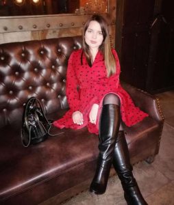 Знакомства Киров Кристина собеседник на час 7038