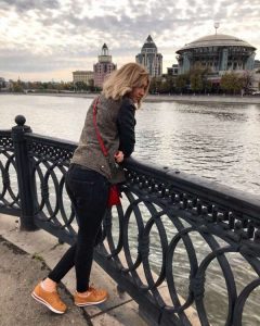 Знакомства Москва Светана собеседник на час 60283