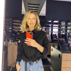 Знакомства Новосибирск Анна собеседник на час 6576