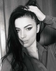 Знакомства Ивано-Франковск Mariana собеседник на час 79261