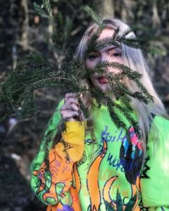 Знакомства Москва Юля собутыльник на час 85301