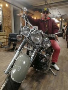 Знакомства Берлин Олег собутыльник на час 99252