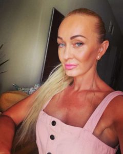 Знакомства Лос-Анжелес Алёна собеседник на час 11134