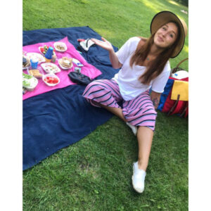 Знакомства Москва Лена собутыльник на час 11426