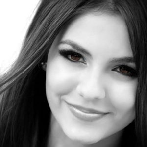 Знакомства Москва Виктория собеседник на час 9810