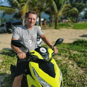 Знакомства Москва Кирилл собутыльник на час 12134