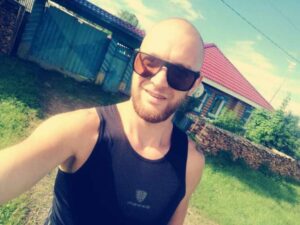 Знакомства Лунден Роман собутыльник на час 12899