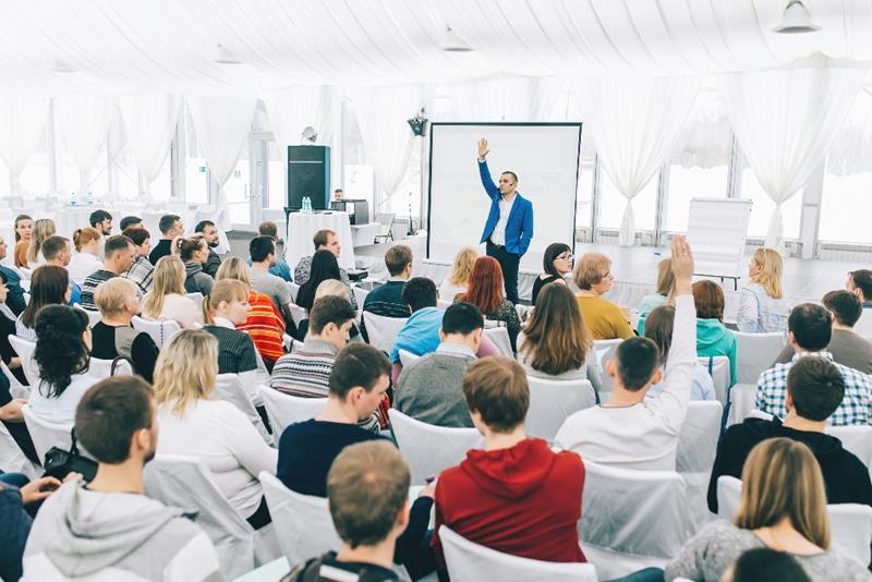 Организация конференций и бизнес-проектов Your Event 3